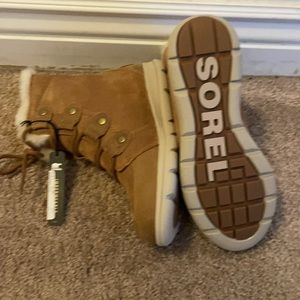 sorel fuzzy shoes